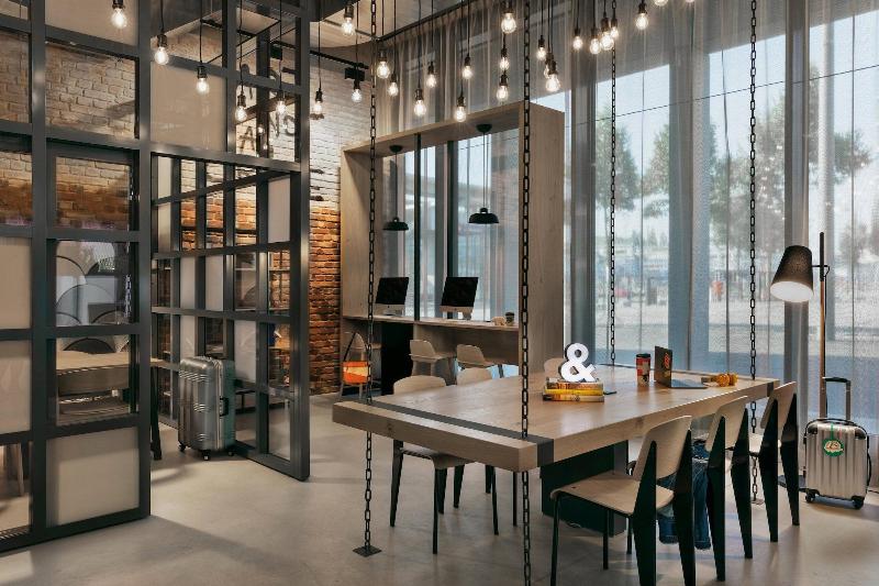 בית מלון כפרי Moxy Bern Expo