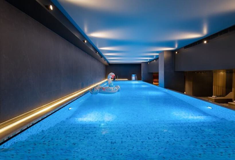 فندق Mövenpick Moscow Taganskaya