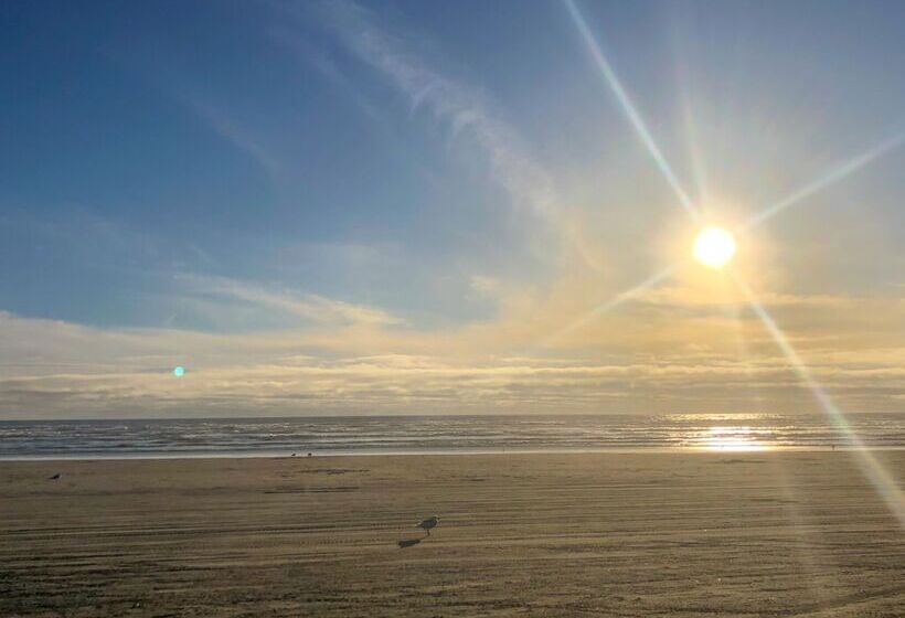 فندق Pacific Dunes Resort