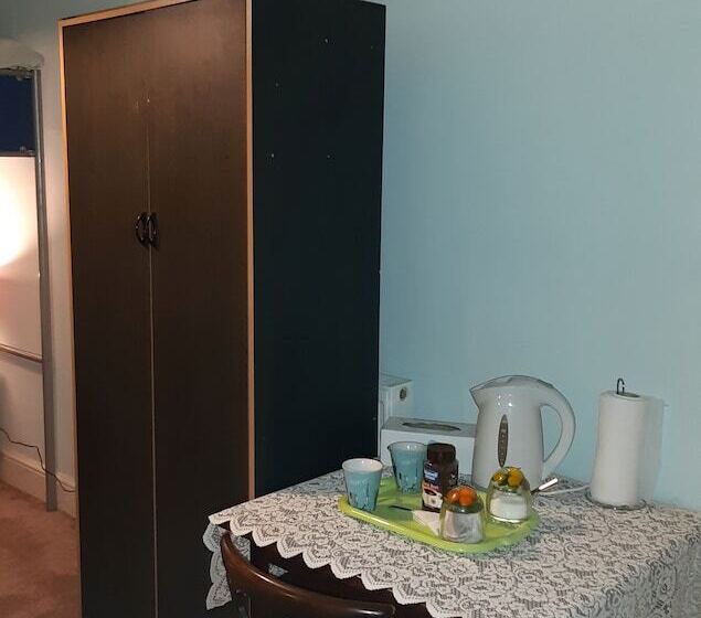 酒店 Phoenix Nights Guest House