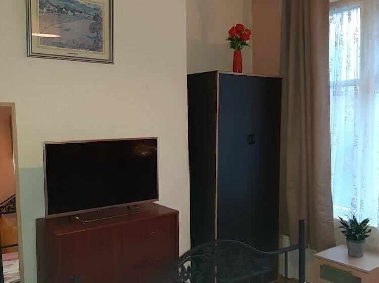 酒店 Phoenix Nights Guest House