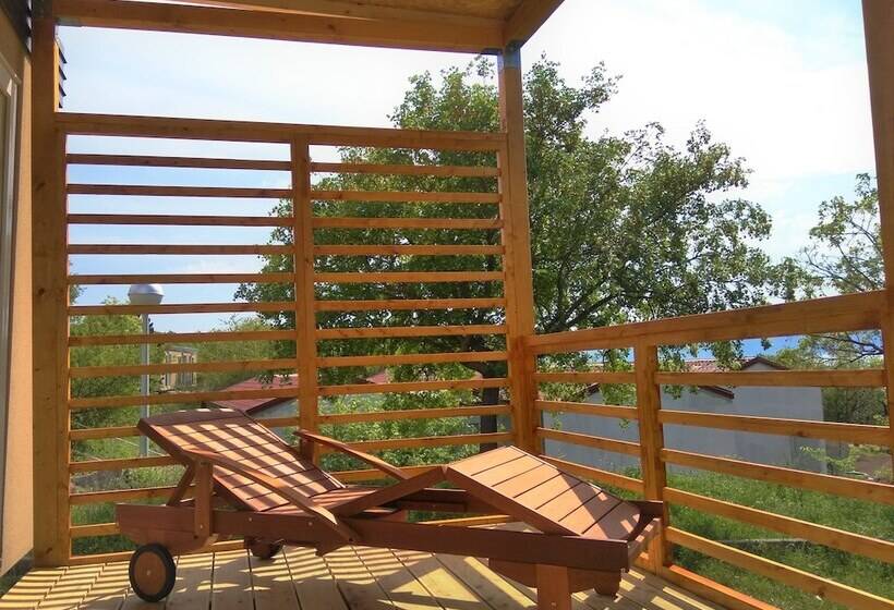 בית מלון כפרי Mobile Homes Camp Klenovica