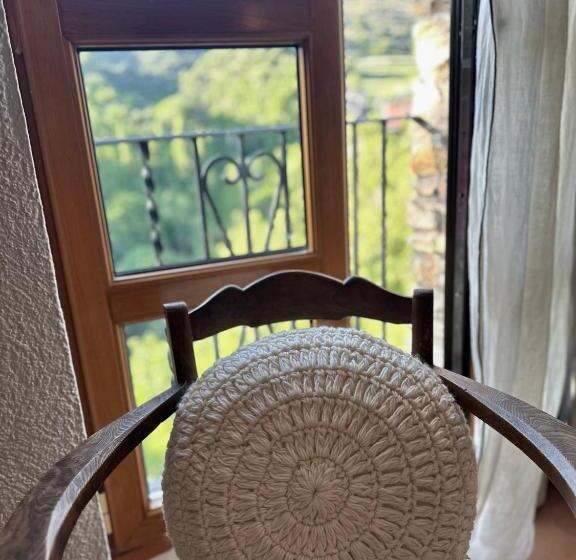 L Hotelet D Estamariu Cal Teixidor