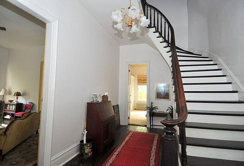 Manor At Berkeley Springs