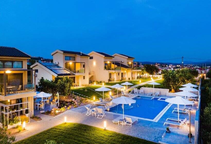 Miroes Suites