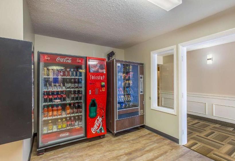 فندق على الطريق Rodeway Inn