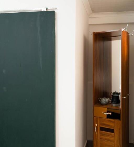 פנסיון Albrine Lodge