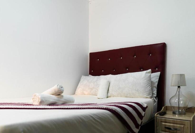 פנסיון Albrine Lodge