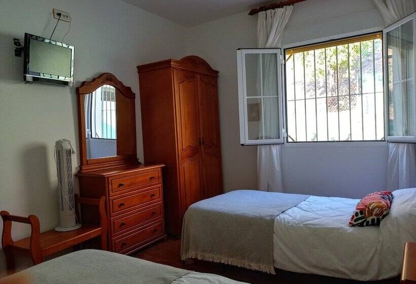 פנסיון Alojamiento Ardales