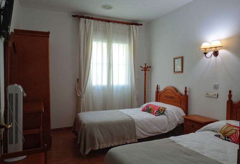 פנסיון Alojamiento Ardales