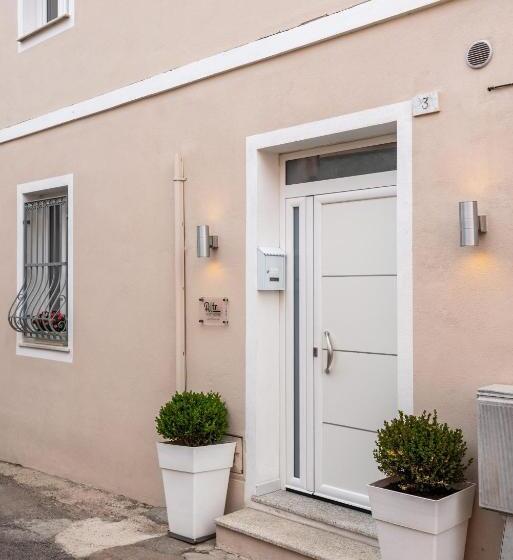 پانسیون Altre Guest House