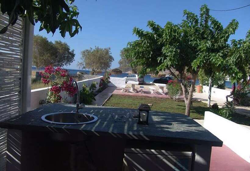 פנסיון Avlomonasbeach – Adults Only