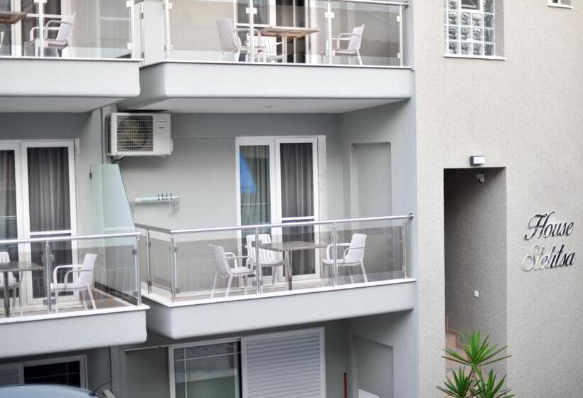 פנסיון House Sartios