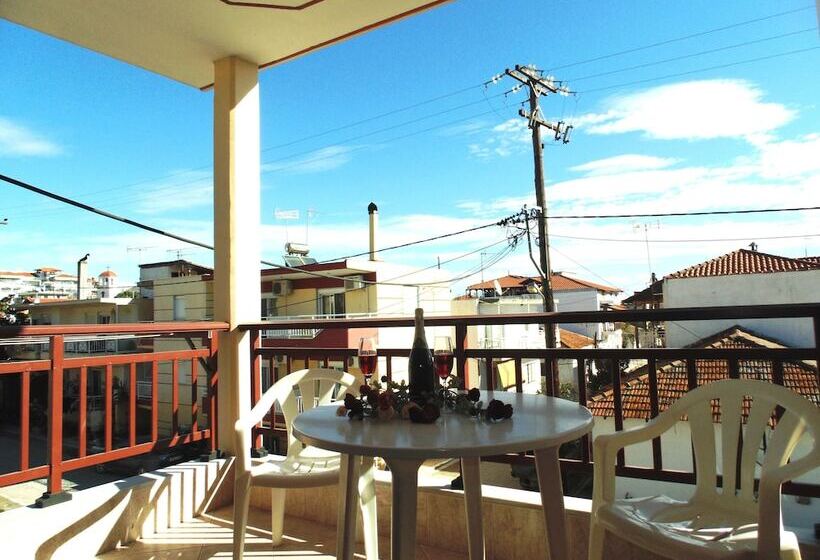 פנסיון House Sartios