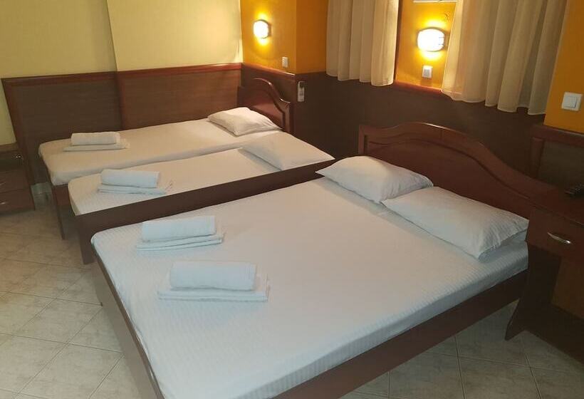 פנסיון House Sartios