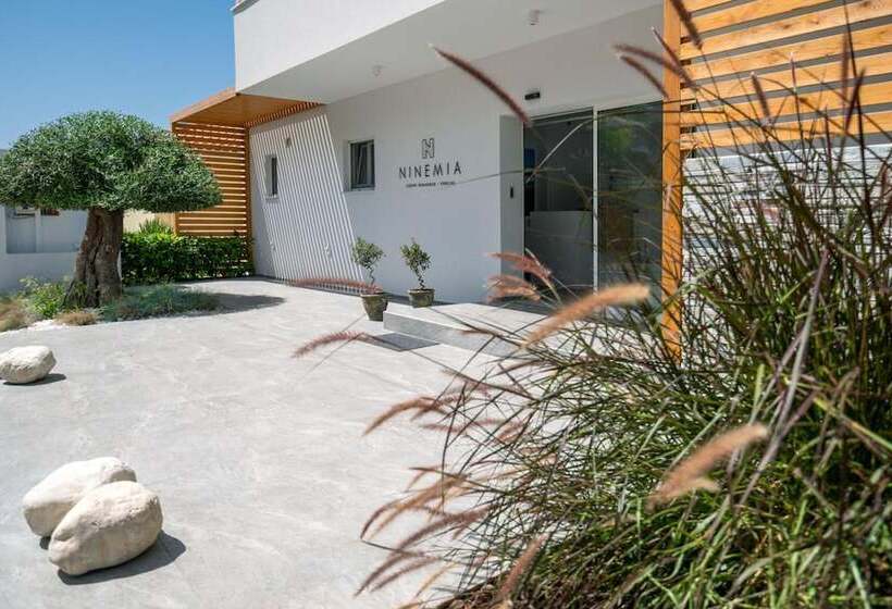 膳宿费 Ninemia Luxury Residence