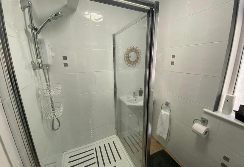 بنسيون Peacock Guest House