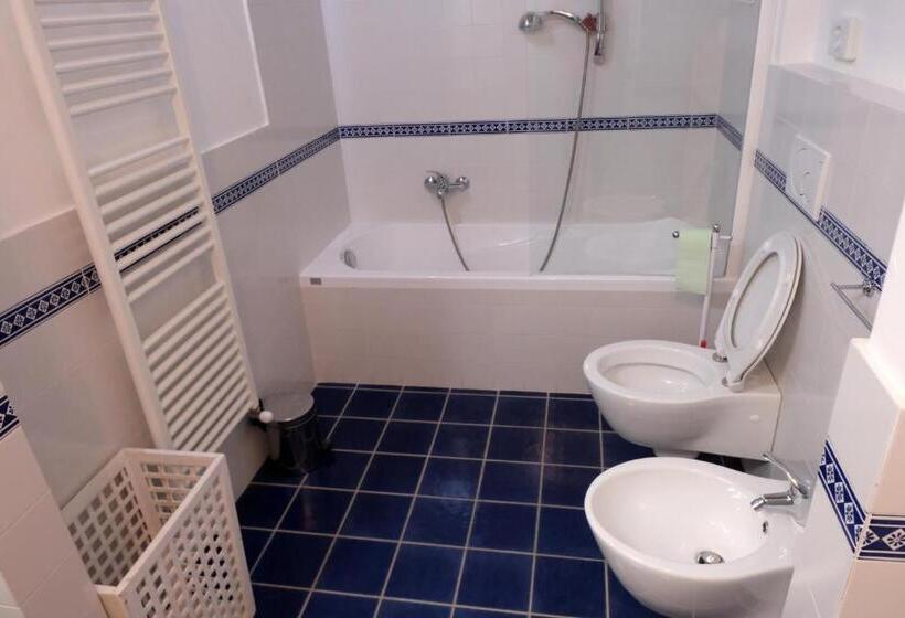 بنسيون Rooms And Wine Al Castello