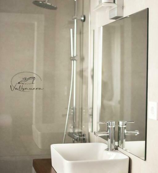 بنسيون Valbanera