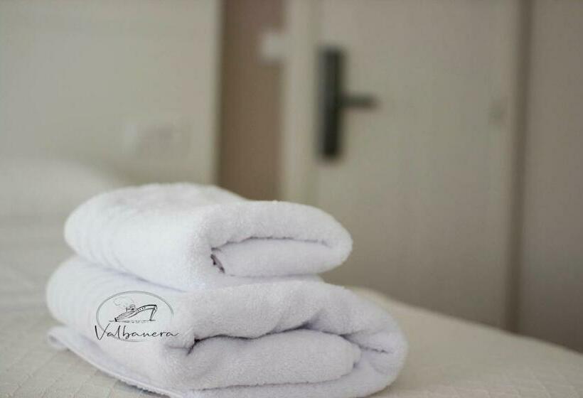 بنسيون Valbanera