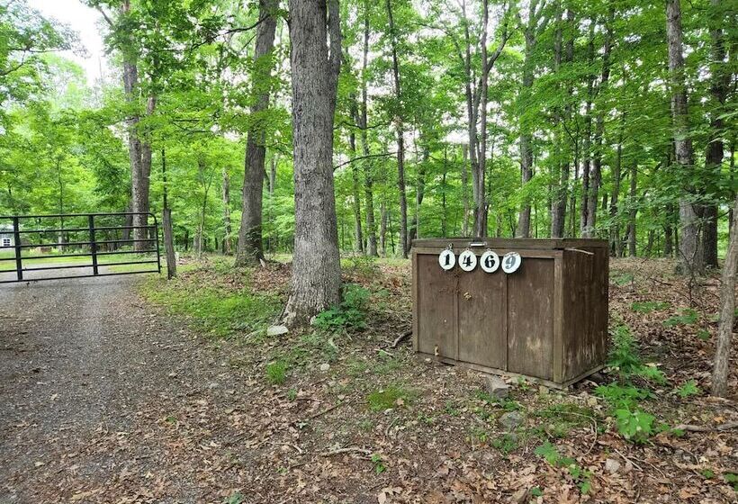Pondview Cabin   Log Cabin Retreat