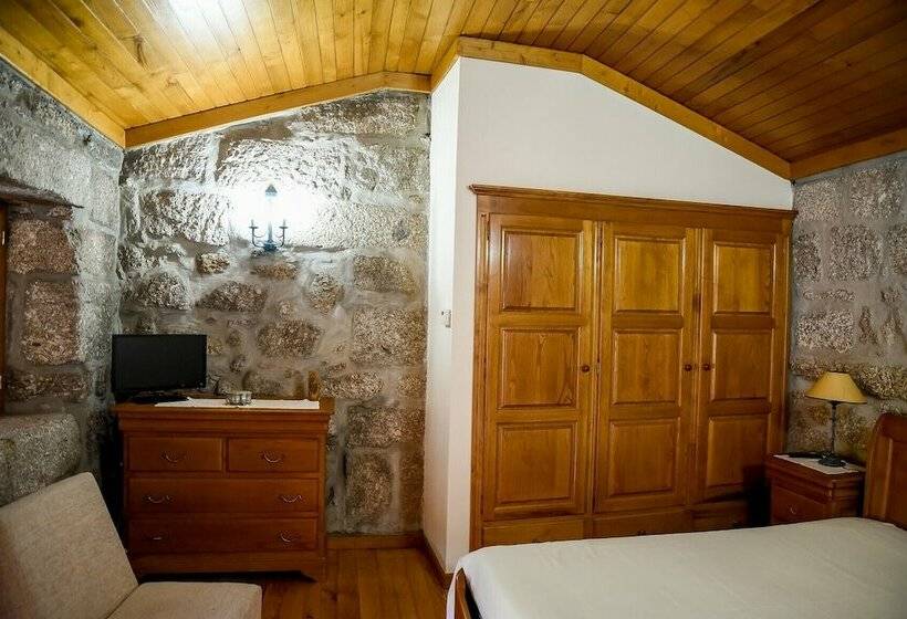 Rustic House With Swimming Pool, Vieira Minho By Izibookings