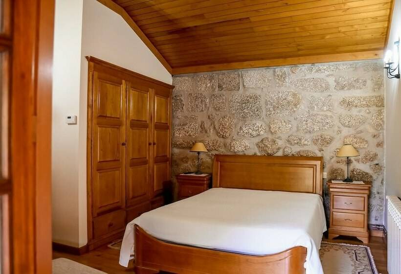 Rustic House With Swimming Pool, Vieira Minho By Izibookings