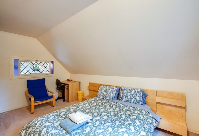 19mbr   Hot Tub   Sauna   Bbq   Pets Ok   Wifi   Sleeps 10