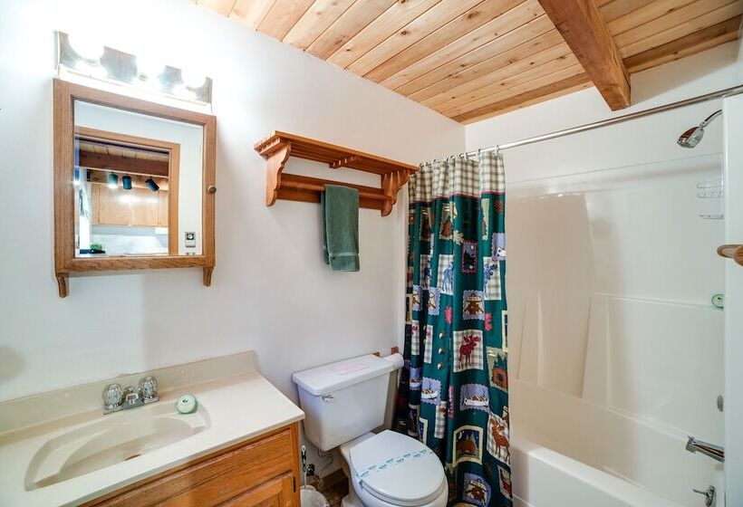 67mf  Hot Tub   Pets Ok   Bbq   Sleeps 5