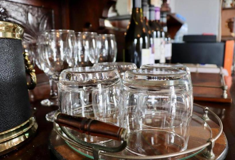 مبيت وإفطار Blue Bell Inn