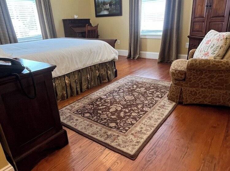 مبيت وإفطار Grand Lux Inn