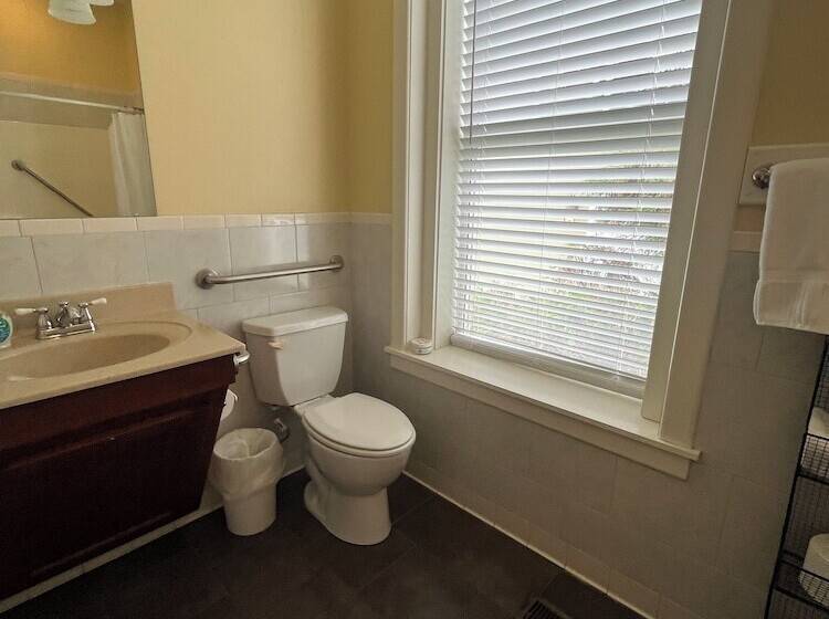 مبيت وإفطار Grand Lux Inn