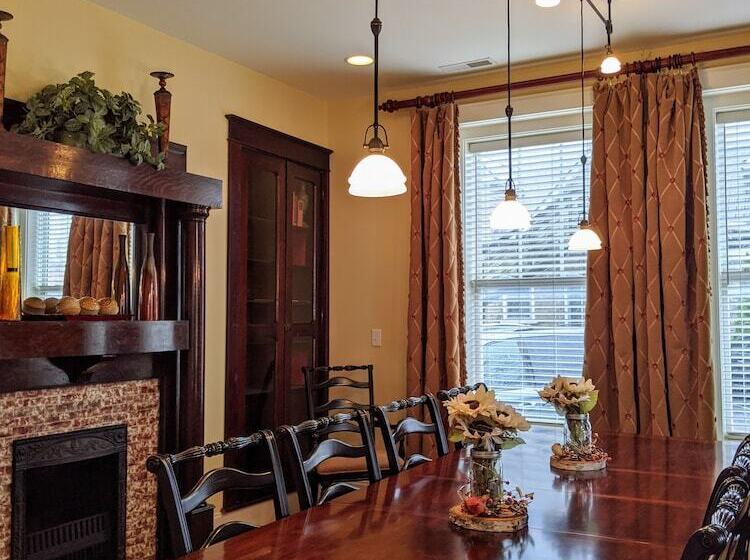 مبيت وإفطار Grand Lux Inn