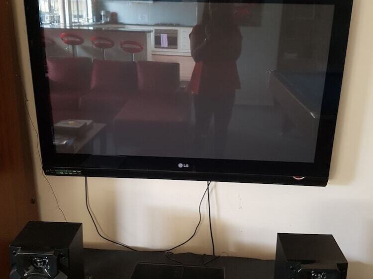 تختخواب و صبحانه Ocean Reef Homestay