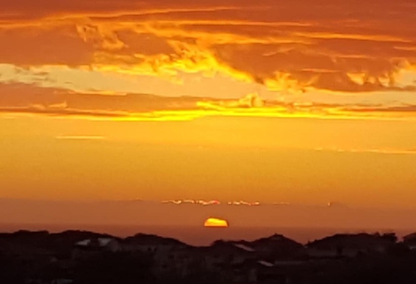 تختخواب و صبحانه Ocean Reef Homestay