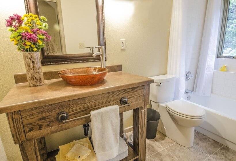 مبيت وإفطار The Silver Lake Lodge   Adults Only