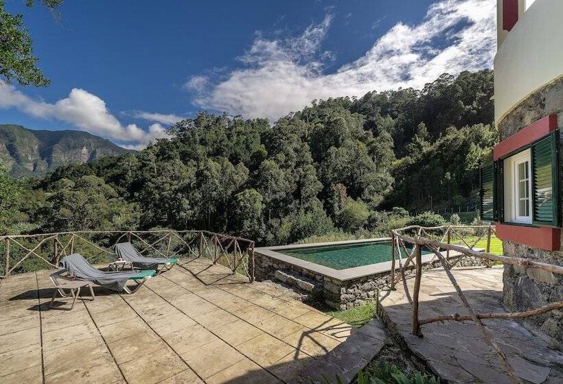 Casa Do Lanço I By An Island Apart