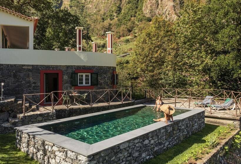 Casa Do Lanço I By An Island Apart