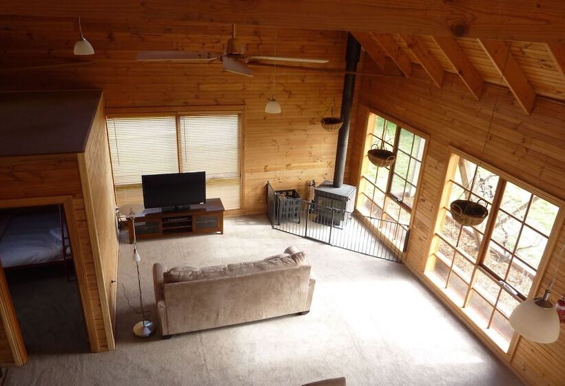 Charles Reuben Estate