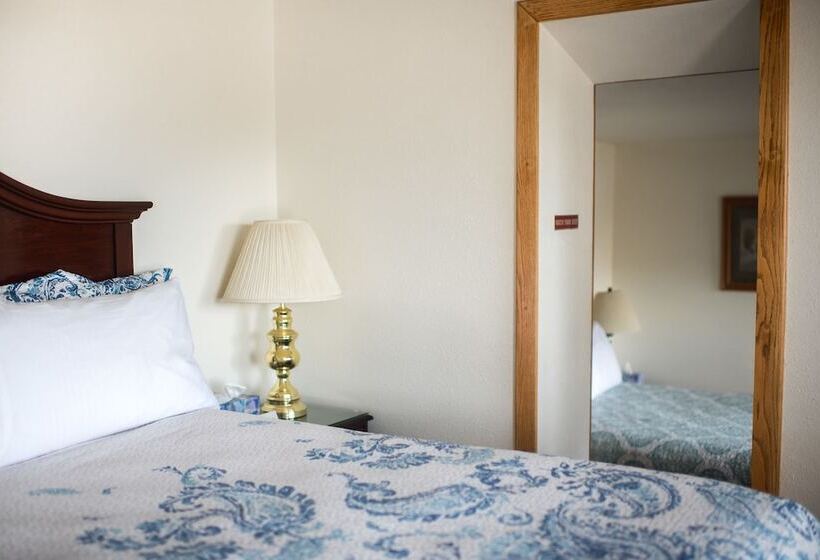 Cozy Mountain Motel