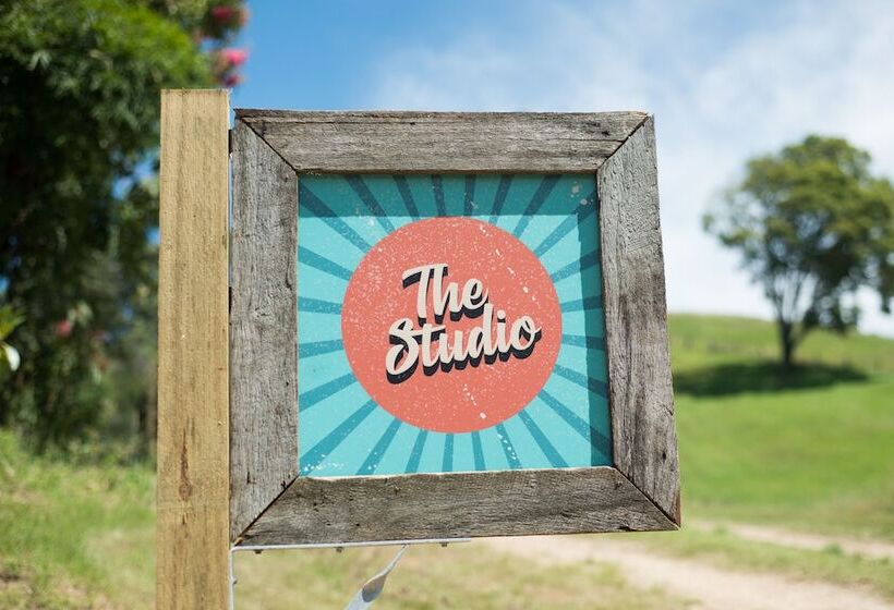 Fig Tree Retro Studio