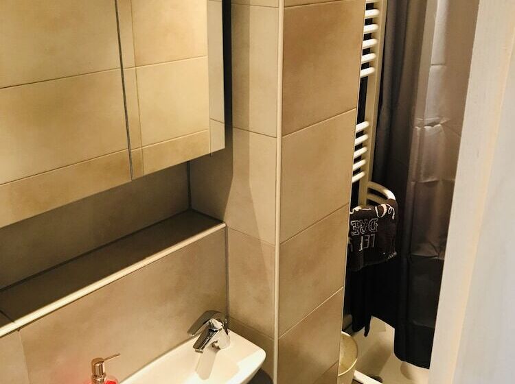 Ganzes Haus Nähe Köln Messe Airport City