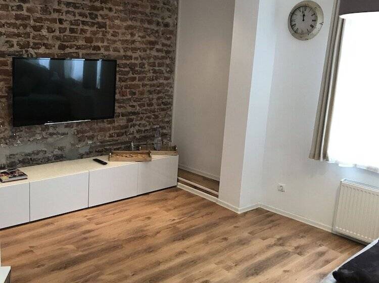 Ganzes Haus Nähe Köln Messe Airport City