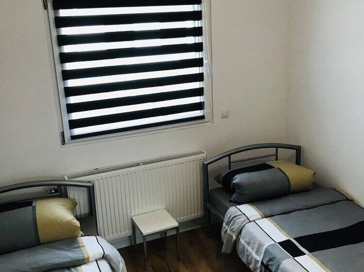 Ganzes Haus Nähe Köln Messe Airport City