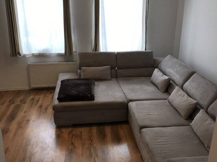 Ganzes Haus Nähe Köln Messe Airport City