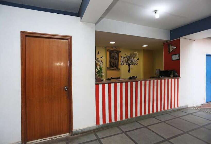 בית מלון כפרי Ashoka Residency