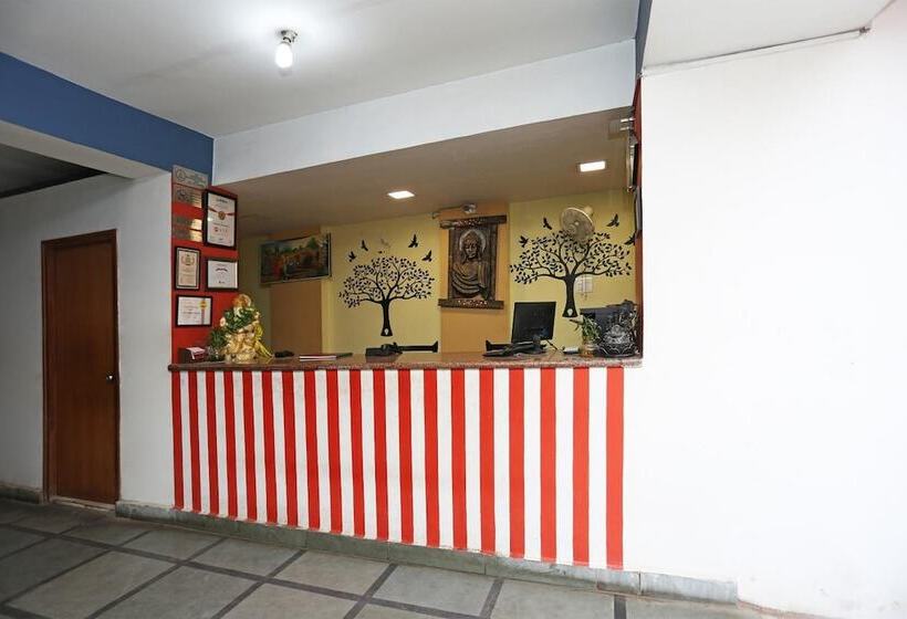 בית מלון כפרי Ashoka Residency