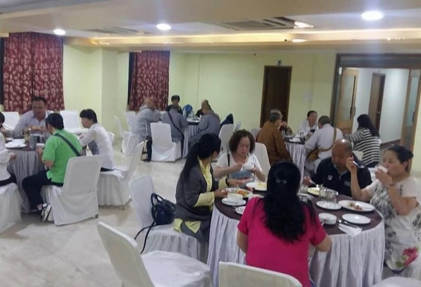 בית מלון כפרי Ashoka Residency