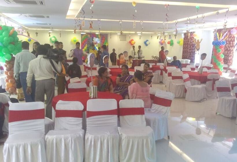 בית מלון כפרי Ashoka Residency