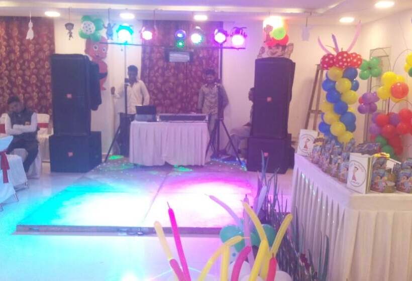 בית מלון כפרי Ashoka Residency